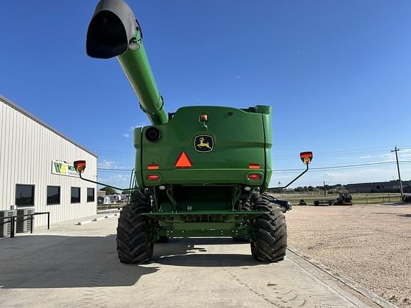 Image of John Deere S780 equipment image 4