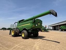 Image of John Deere S780 equipment image 4