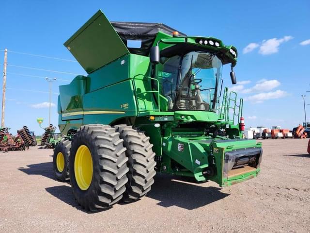 Image of John Deere S780 equipment image 1