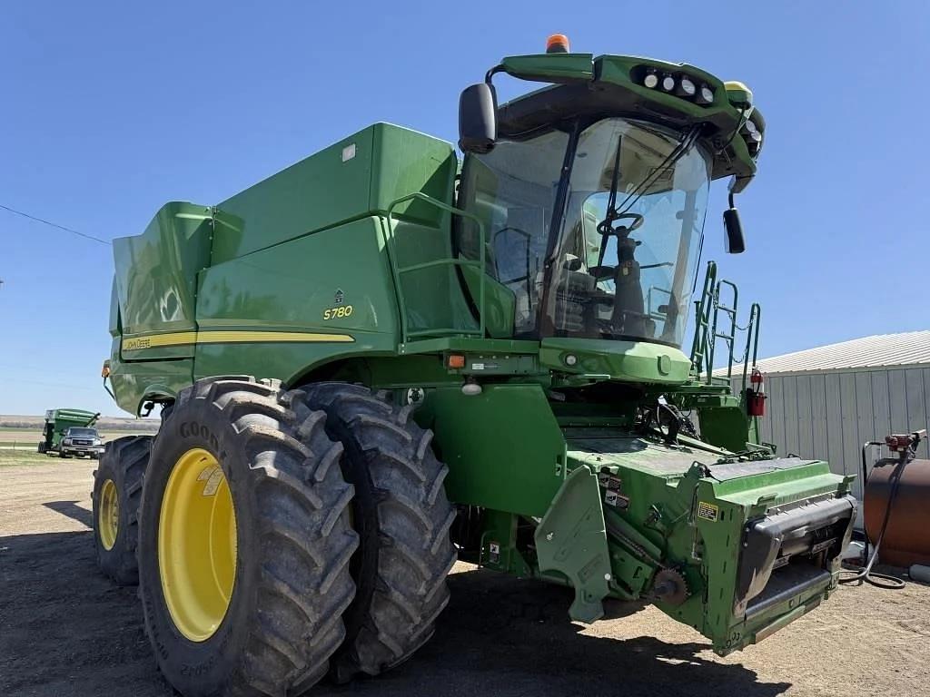 Image of John Deere S780 Primary image