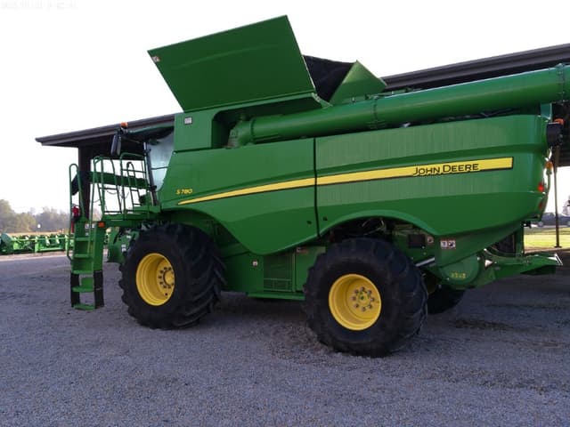 Image of John Deere S780 equipment image 2