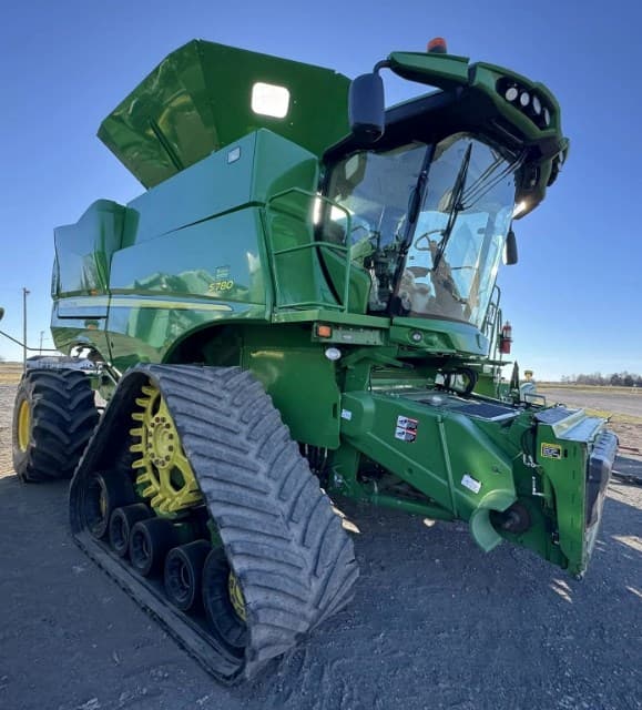 Image of John Deere S780 equipment image 2
