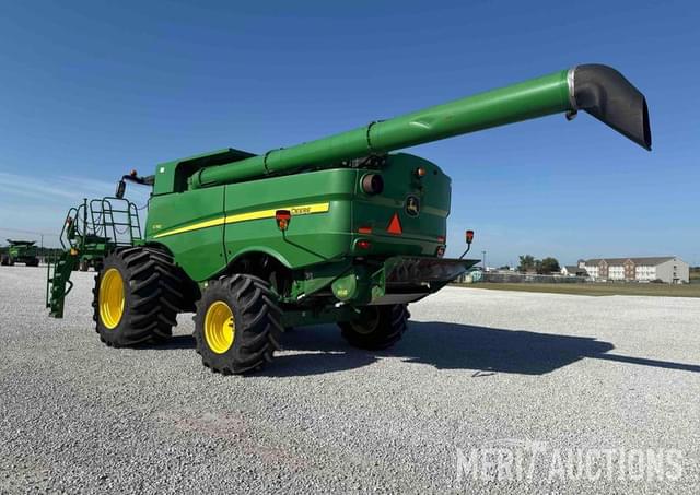 Image of John Deere S780 equipment image 2