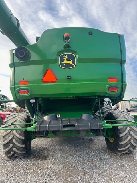 Image of John Deere S780 equipment image 3