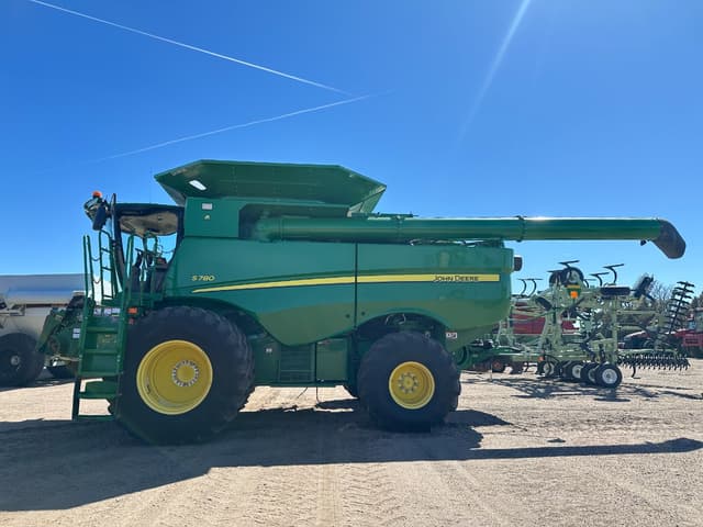 Image of John Deere S780 equipment image 3