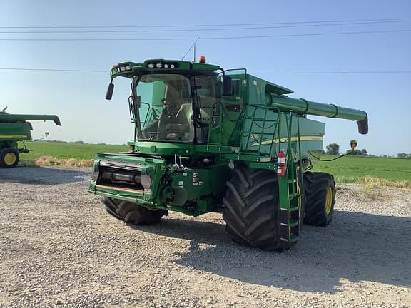 Image of John Deere S780 equipment image 3