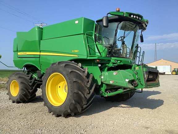 Image of John Deere S780 equipment image 2