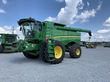 Main image John Deere S780