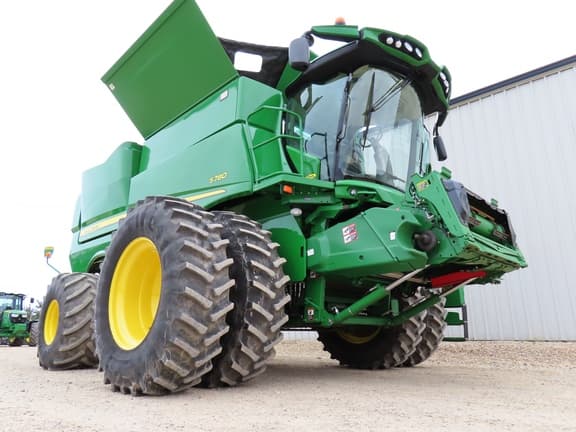 Image of John Deere S780 equipment image 3