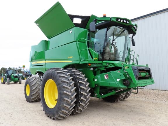 Image of John Deere S780 equipment image 3