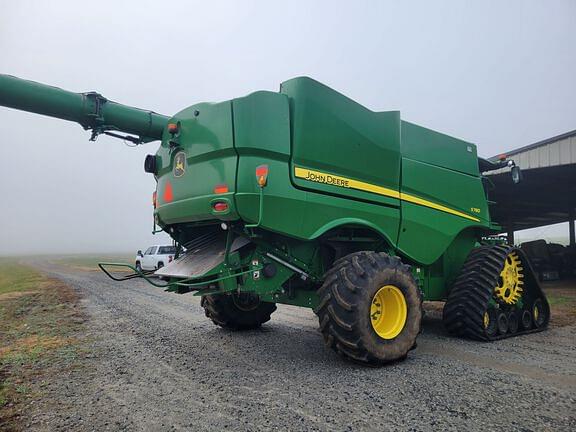 Image of John Deere S780 equipment image 2