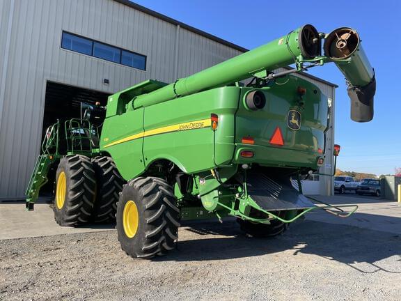 Image of John Deere S780 equipment image 3