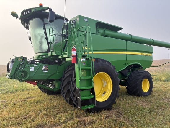 2019 John Deere S780 Equipment Image0