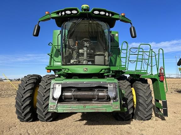 Image of John Deere S780 equipment image 3