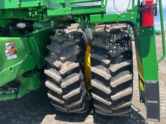 Image of John Deere S780 equipment image 3
