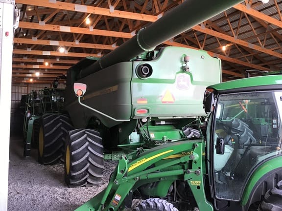 Main image John Deere S780