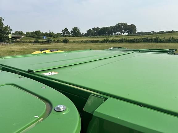 Image of John Deere S780 equipment image 3