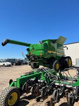 Image of John Deere S780 equipment image 4