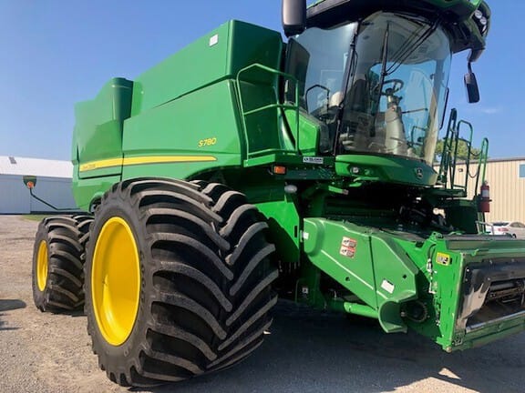 Main image John Deere S780