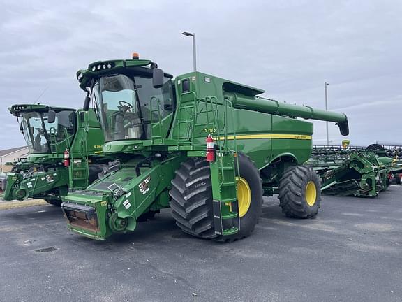 Image of John Deere S780 Primary image