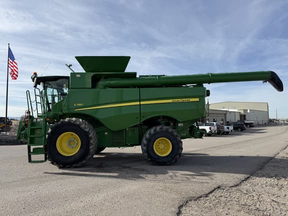 Image of John Deere S780 equipment image 2