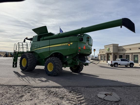Image of John Deere S780 equipment image 3