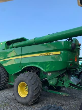 Image of John Deere S780 equipment image 3