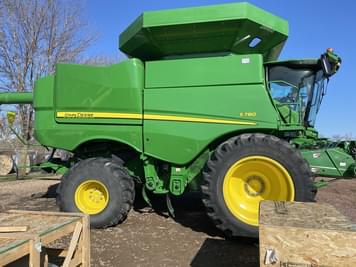 Main image John Deere S780
