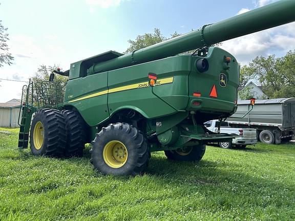 Image of John Deere S780 equipment image 4