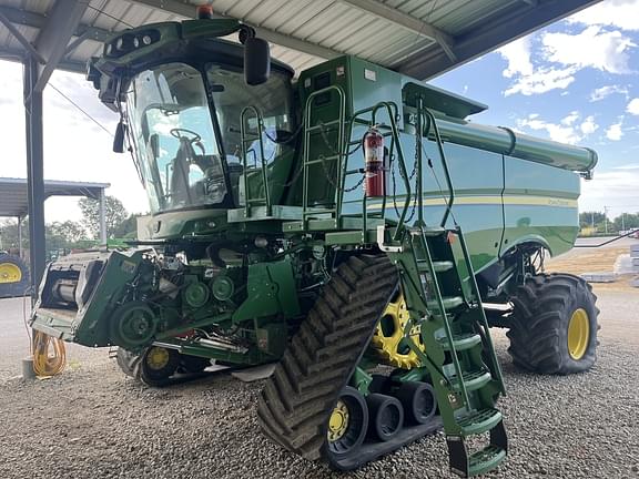 Image of John Deere S780 Primary image