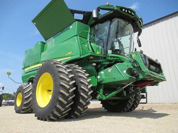 Image of John Deere S780 equipment image 3