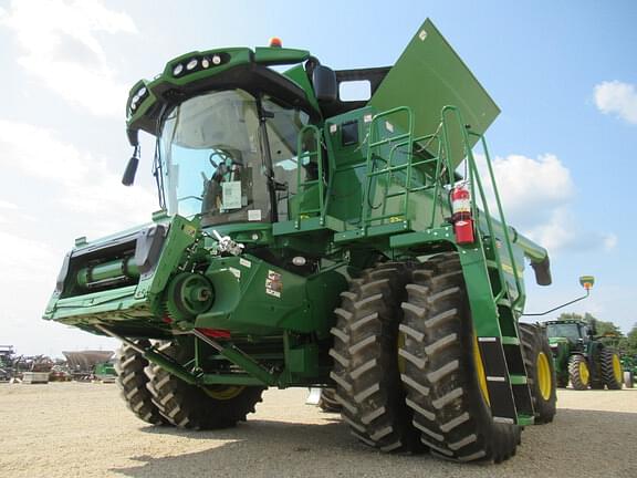 Image of John Deere S780 equipment image 4