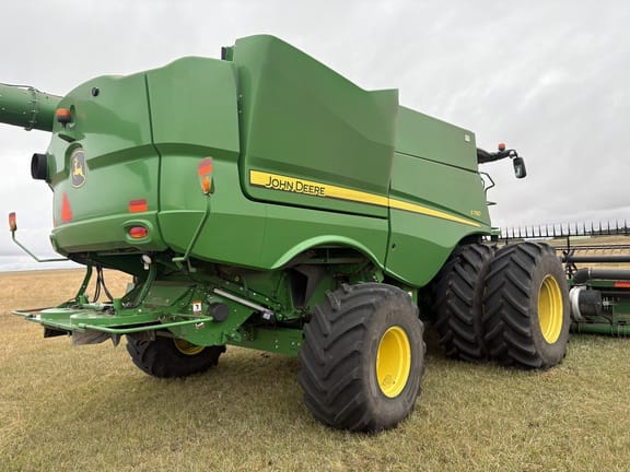 2019 John Deere S780 Equipment Image0
