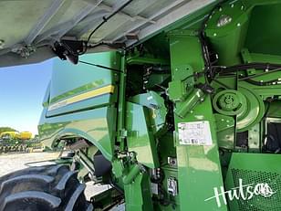 Main image John Deere S780 17