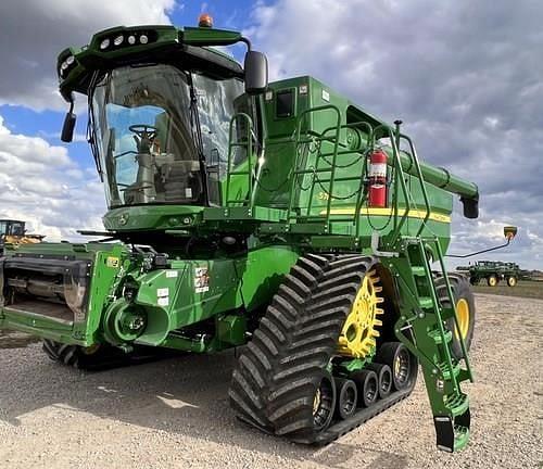 Image of John Deere S780 Primary image