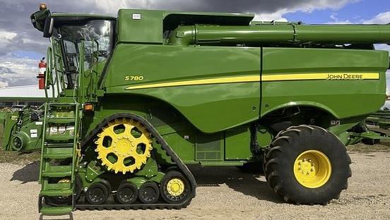 Image of John Deere S780 equipment image 1