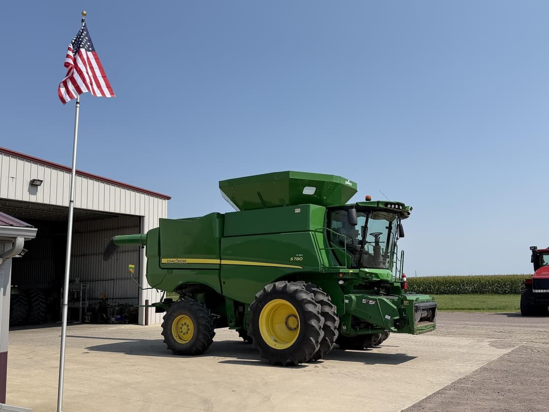 Image of John Deere S780 Primary image