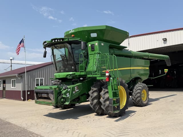 Image of John Deere S780 equipment image 2