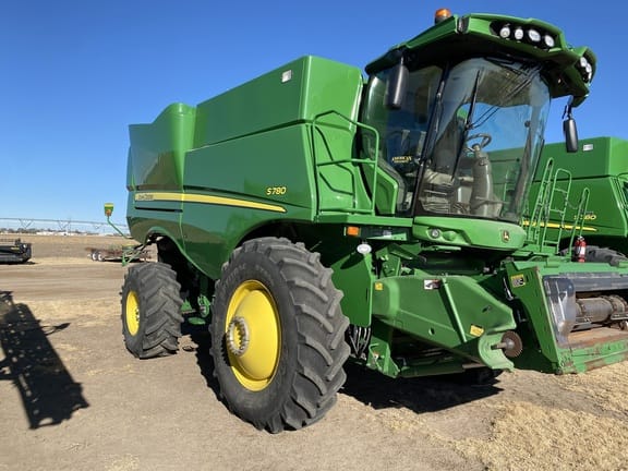 Main image John Deere S780
