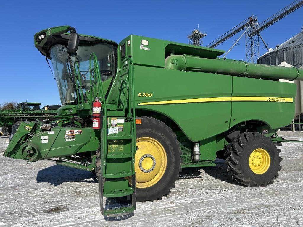 Image of John Deere S780 Primary image