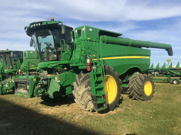 Main image John Deere S780