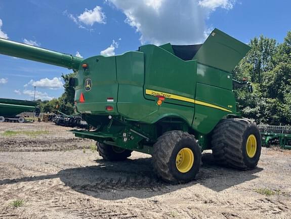 Image of John Deere S780 equipment image 1