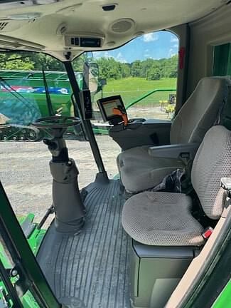 Image of John Deere S780 equipment image 4