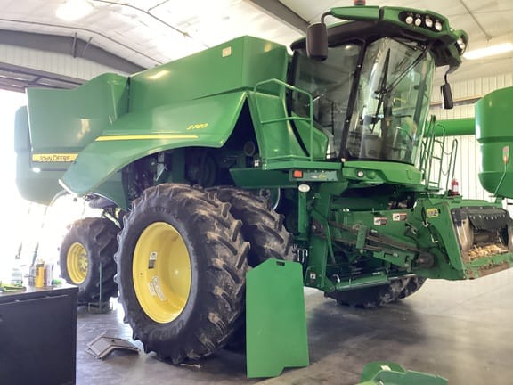 2019 John Deere S780 Equipment Image0