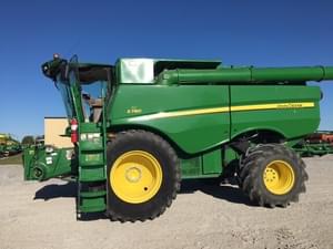 2019 John Deere S780 Image