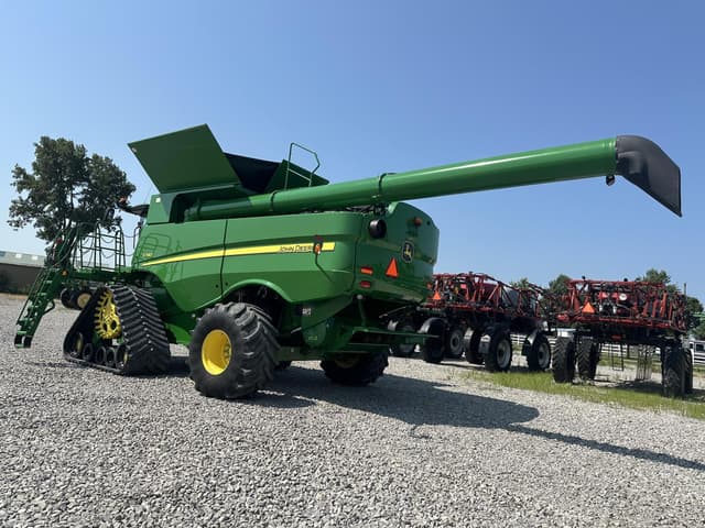 Image of John Deere S780 equipment image 3