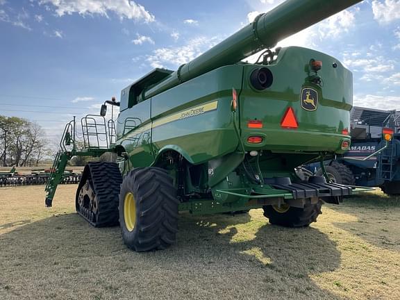 Image of John Deere S790 equipment image 1