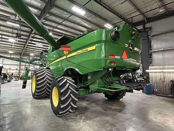 Image of John Deere S790 equipment image 1