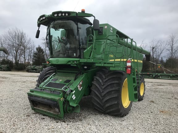 Main image John Deere S790