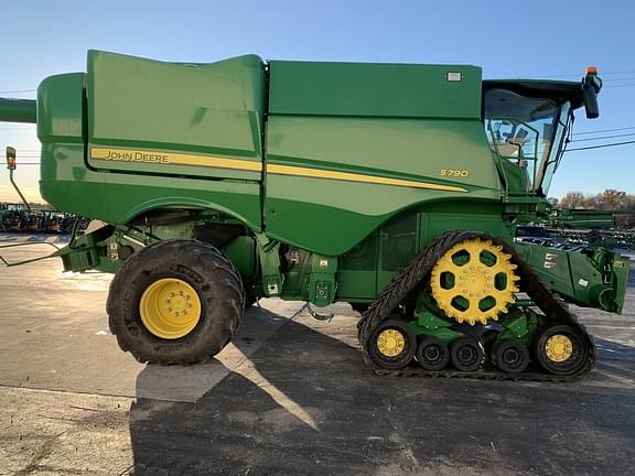 Image of John Deere S790 Primary image